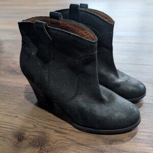 Black heeled ankle boots